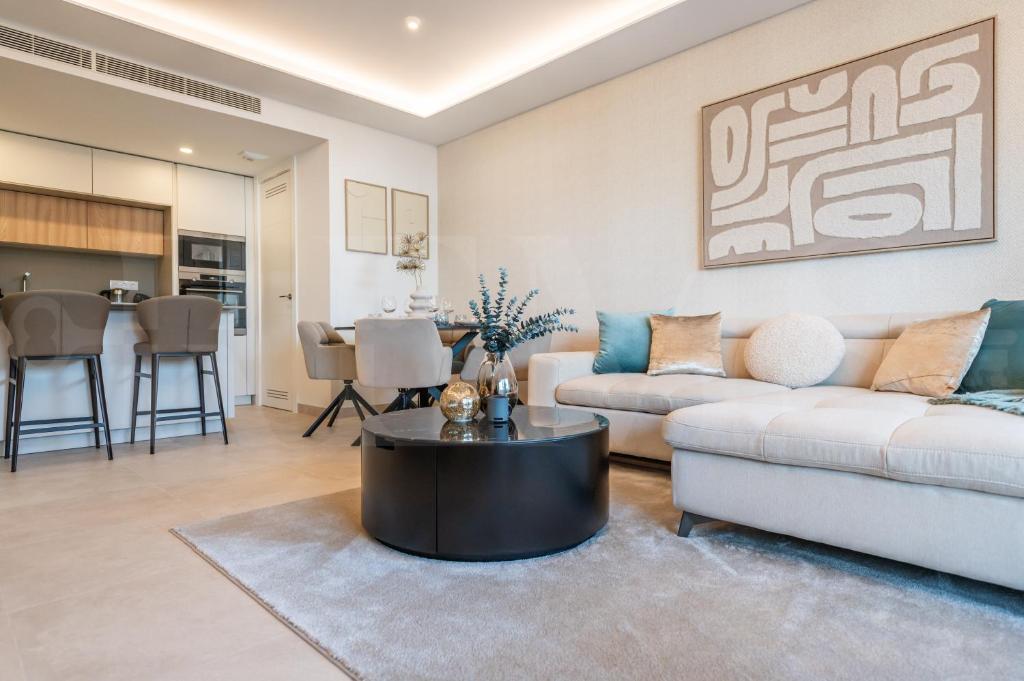 Coastside gem with terrace REMS - 5