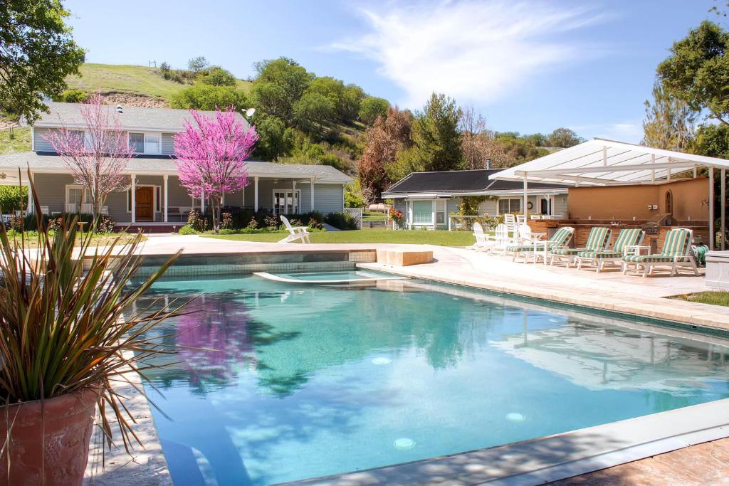 Hidden Hills Olives and Oaks, Templeton