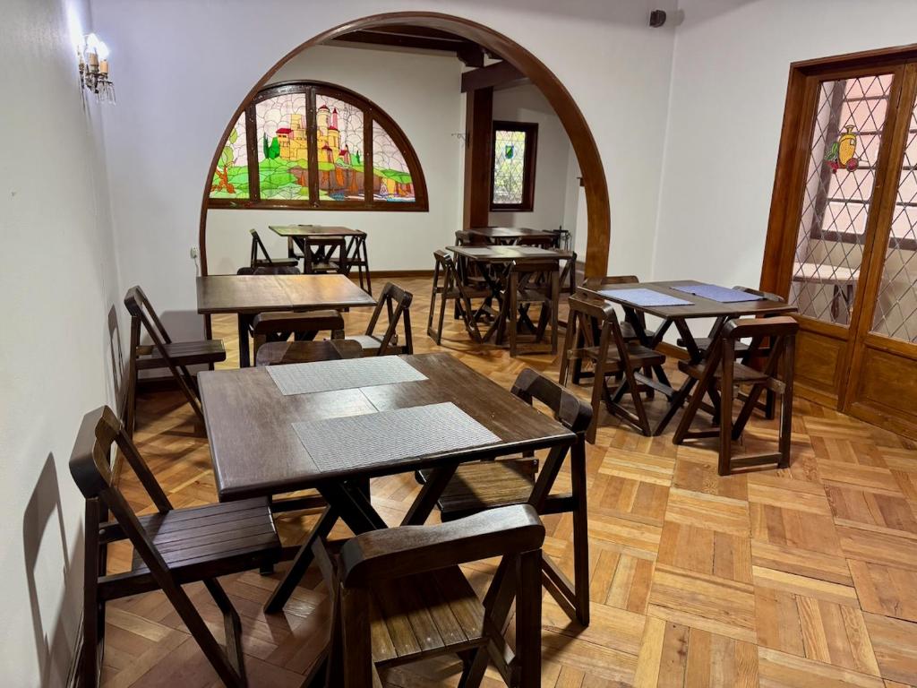 3. Casa Bol..