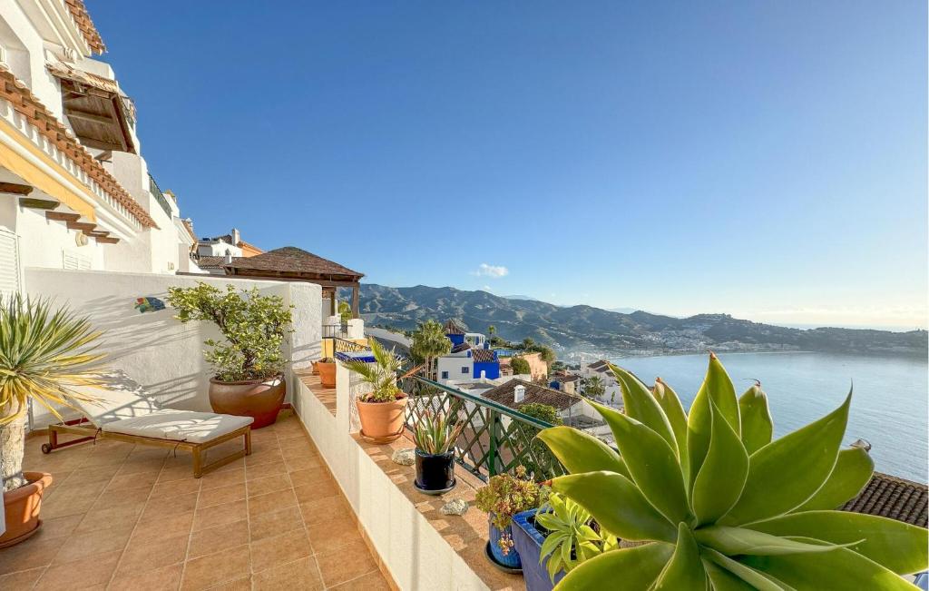 4 Bedroom Lovely Home In Almuñecar - 4
