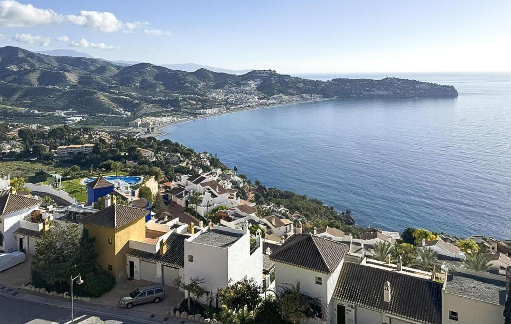 4 Bedroom Lovely Home In Almuñecar - 2