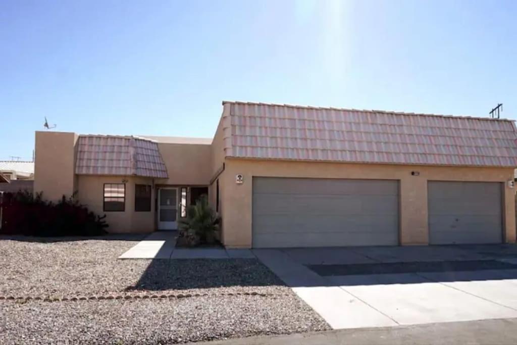 The Gentleman, Parker