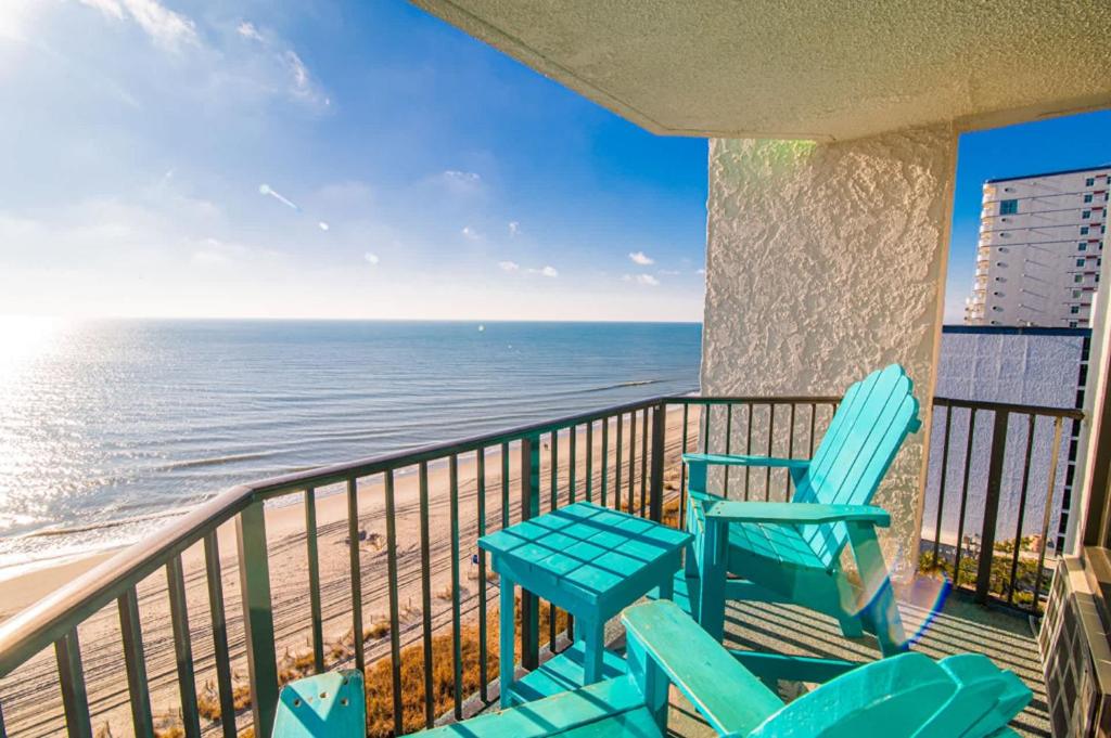 Pet Friendly Modern Oceanfront Suite, Myrtle Beach