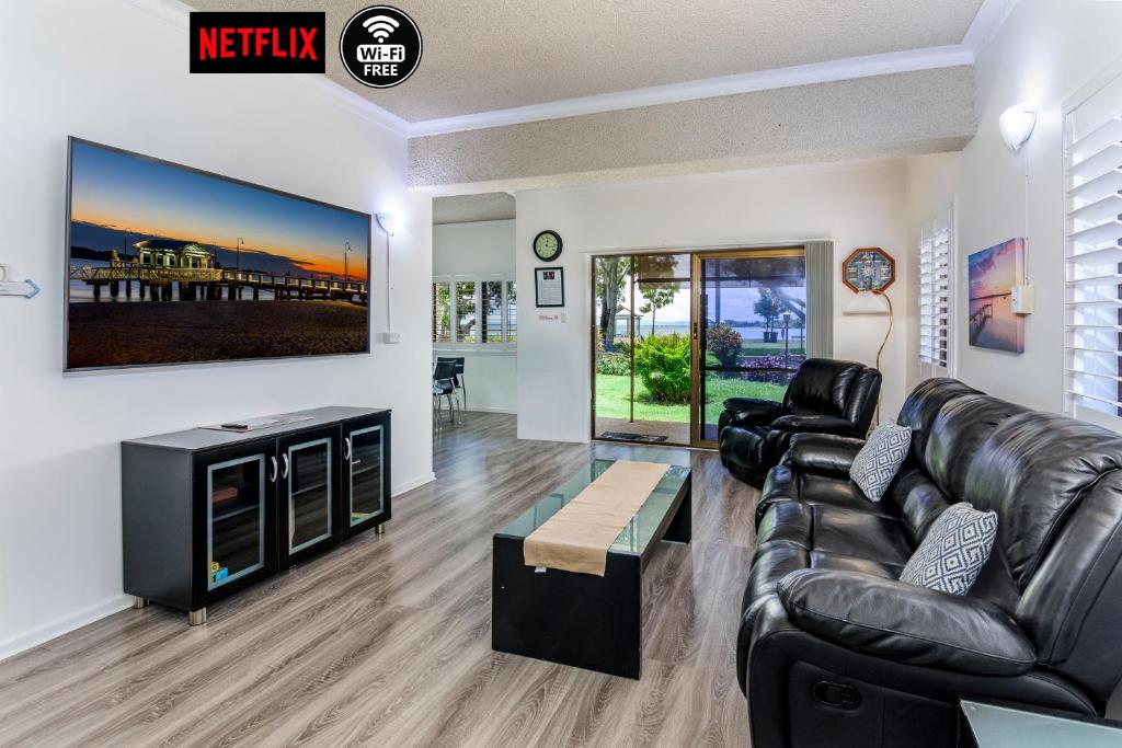 Keith's Place, 1 of the 3 most popular units on Bribie, Bongaree