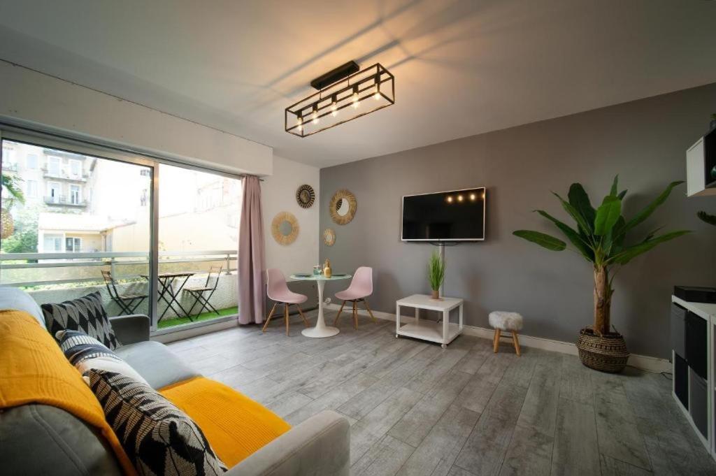 Appartement climatisé tout equipe avec balcon au cœur de Marseille - 3