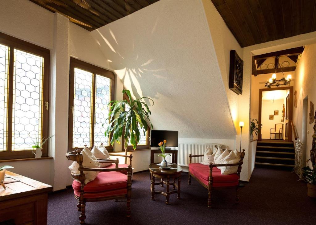 Hotel und Weinhaus Zum Krug photo