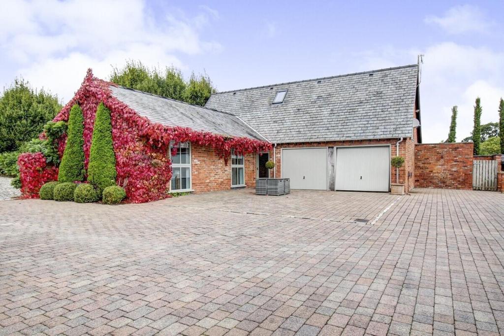 Stylish Stay Near To Carden Park By Cheshire Escapes, Malpas