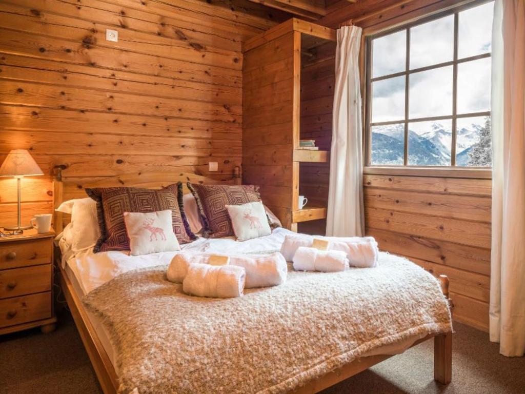 Chalet rustique près des pistes avec WiFi, 7 chambres pour 14 personnes - 3