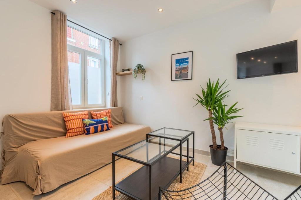 Maison 2 chambres avec petite cour, proche métro - 4