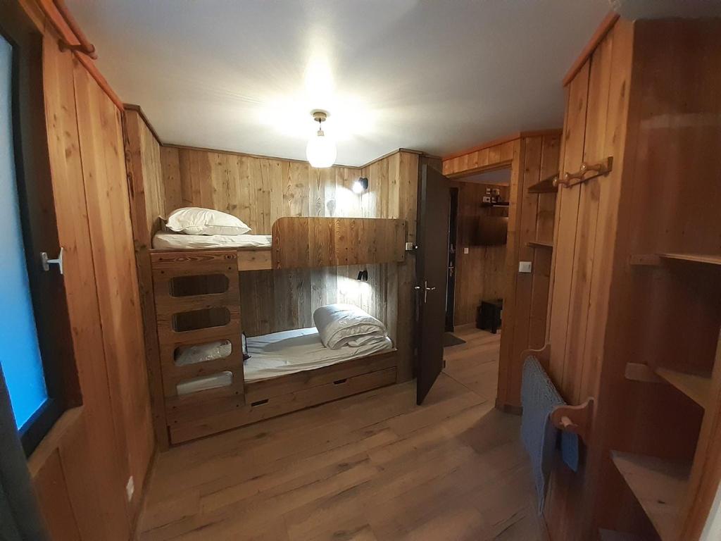 Appartement cosy neuf avec terrasse boisée, 5 pers, parking - 5