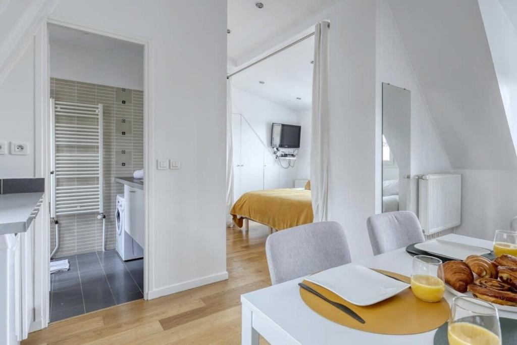 Classy, New & Large Designed Studio - Paris 16 - 5