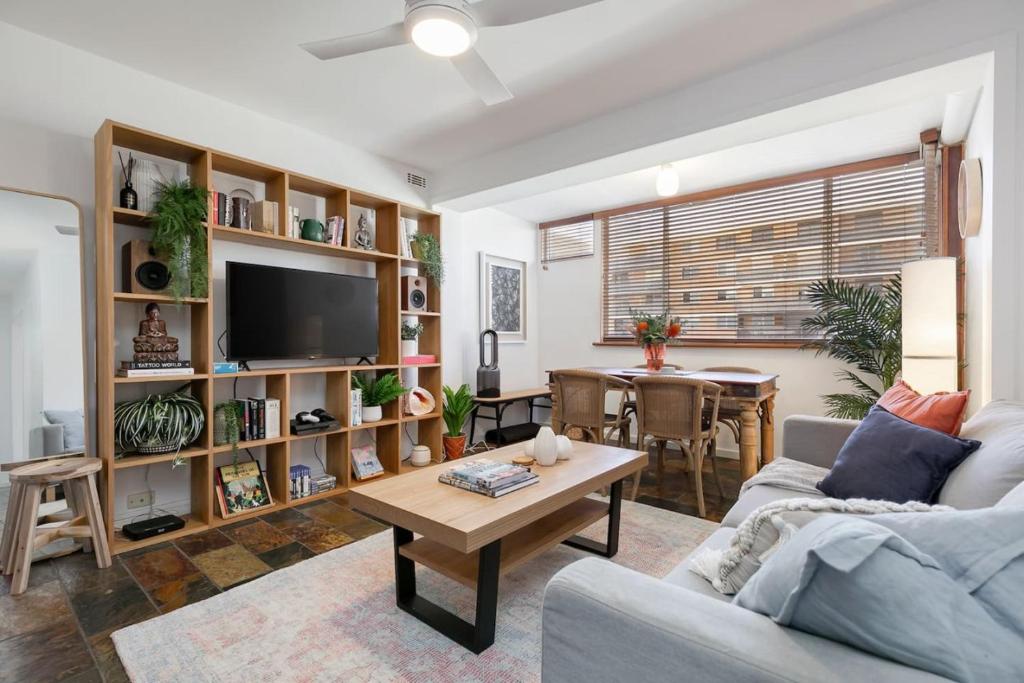 Boho vibes in funky Fremantle, East Fremantle