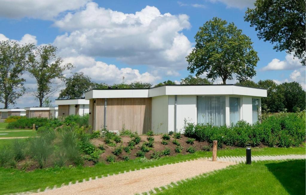 Beautiful Home In Afferden With Wifi, Afferden