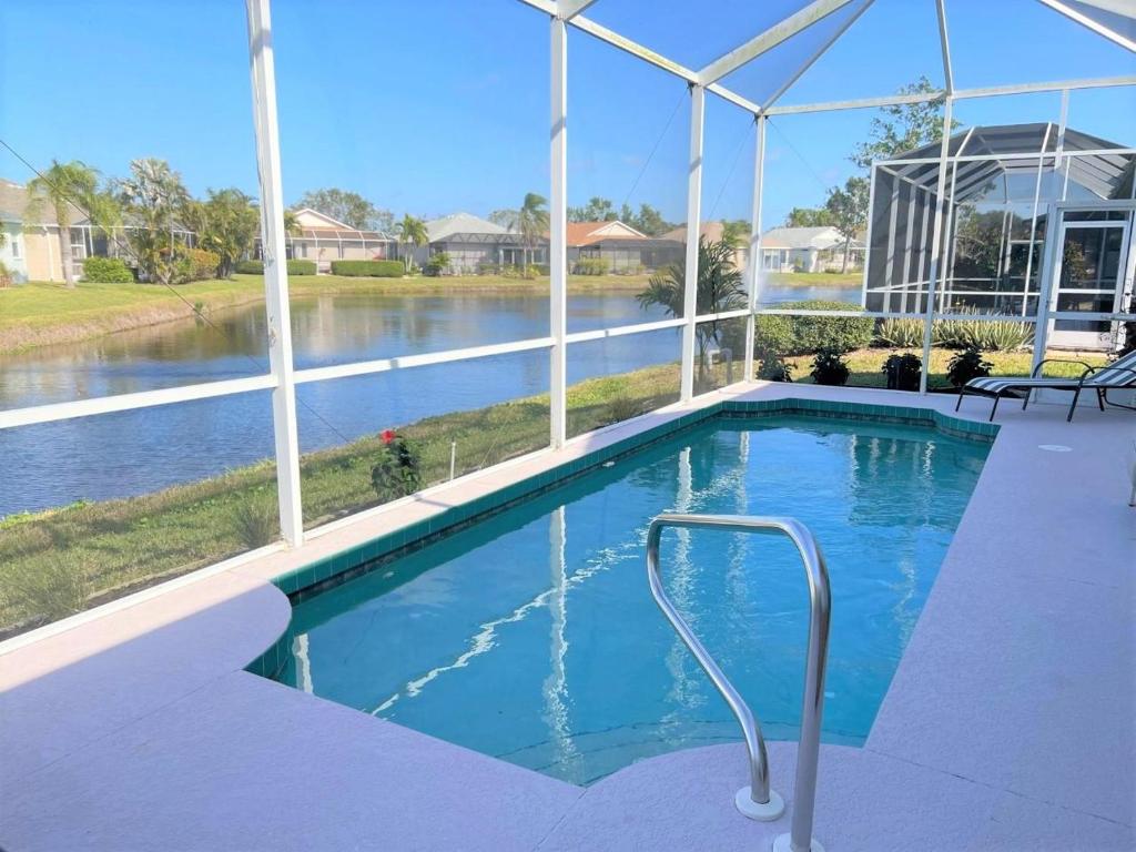 Paradise Bound, Bradenton