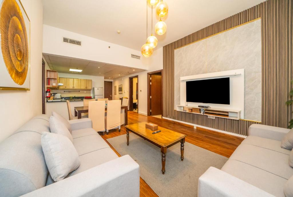 Live spacious 3BR apartment all En Suite & Balcony 전경