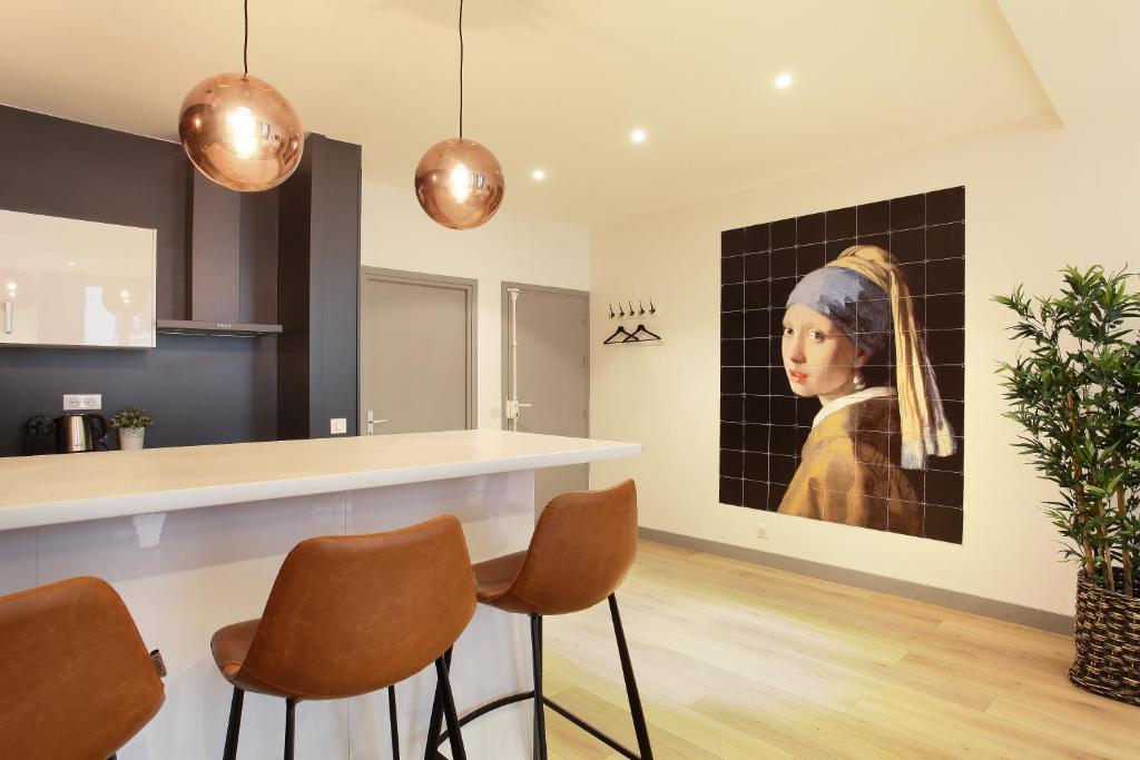 Kitchen, Rent a Room - Residence Bonne Nouvelle in Paris