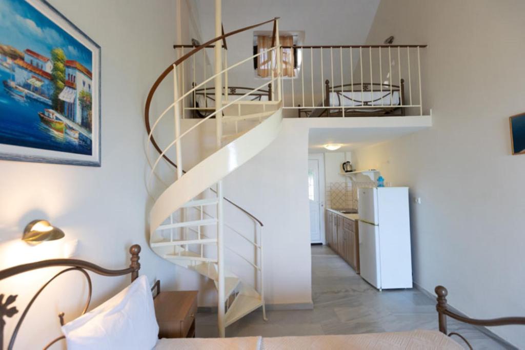 Pansion Koroni L'Antic, Koroni