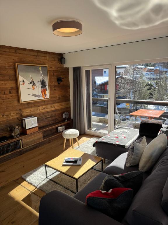 Clair Vue A2 Telecabine by Jolidi, Nendaz