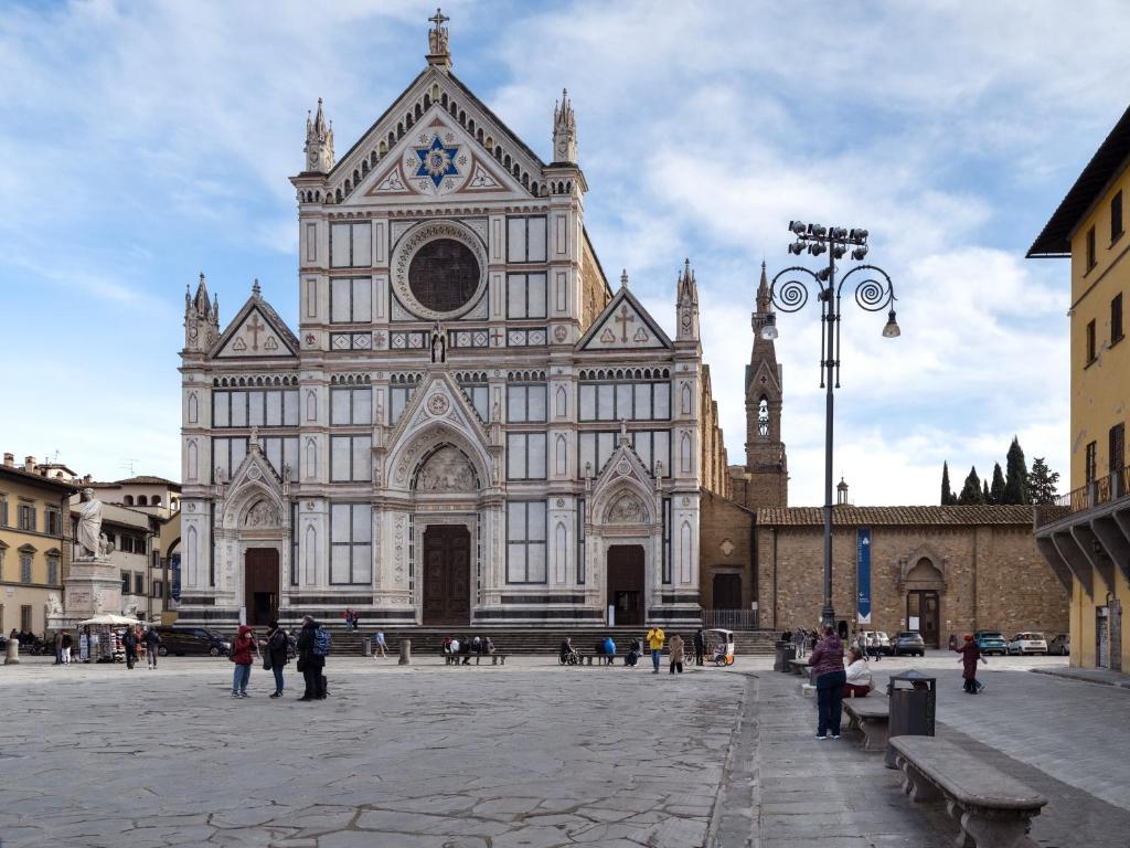 Santa Croce View Cool & Air Condizioned Private Entrance Apartment - 4