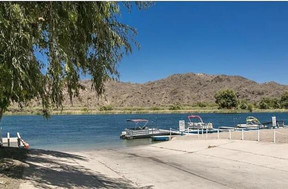 Sagebrush Lane, Parker