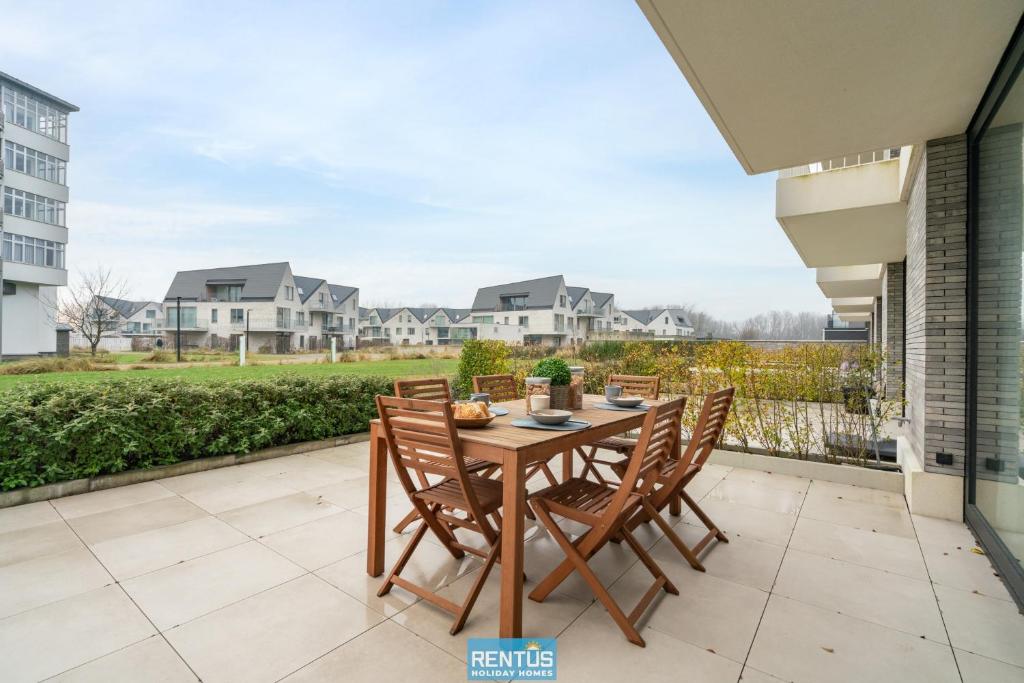 ParelOester - for 6 people within walking distance of the beach, Middelkerke