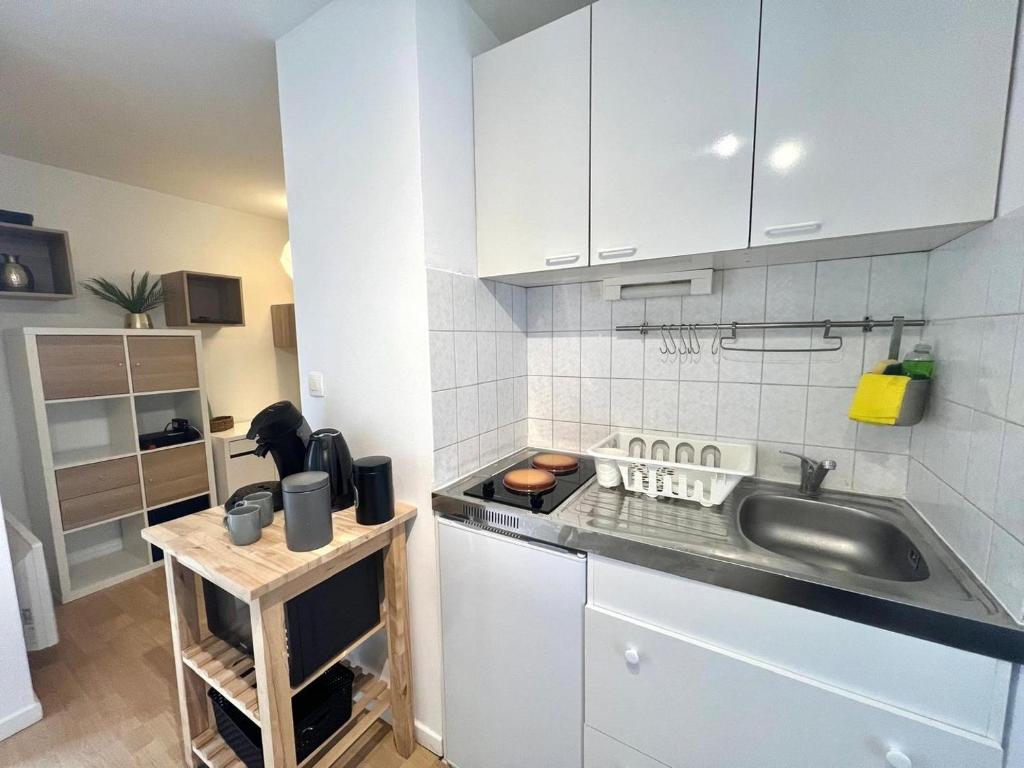 Charming T1 - Parking - Metro St Agne - 5