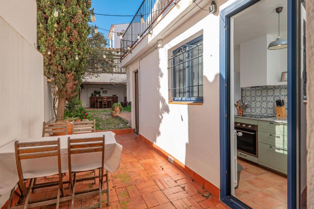 F-2 LLAFRANC 4-6 PaX, Llafranc