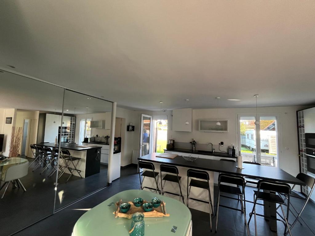Maison famille avec piscine, Wi-Fi et parking à Gujan-Mestras - FR-1-319-583 - 2
