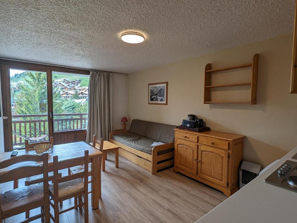 Studio fonctionnel avec balcon, au pied des pistes, animaux admis - FR-1-811-32 - 1