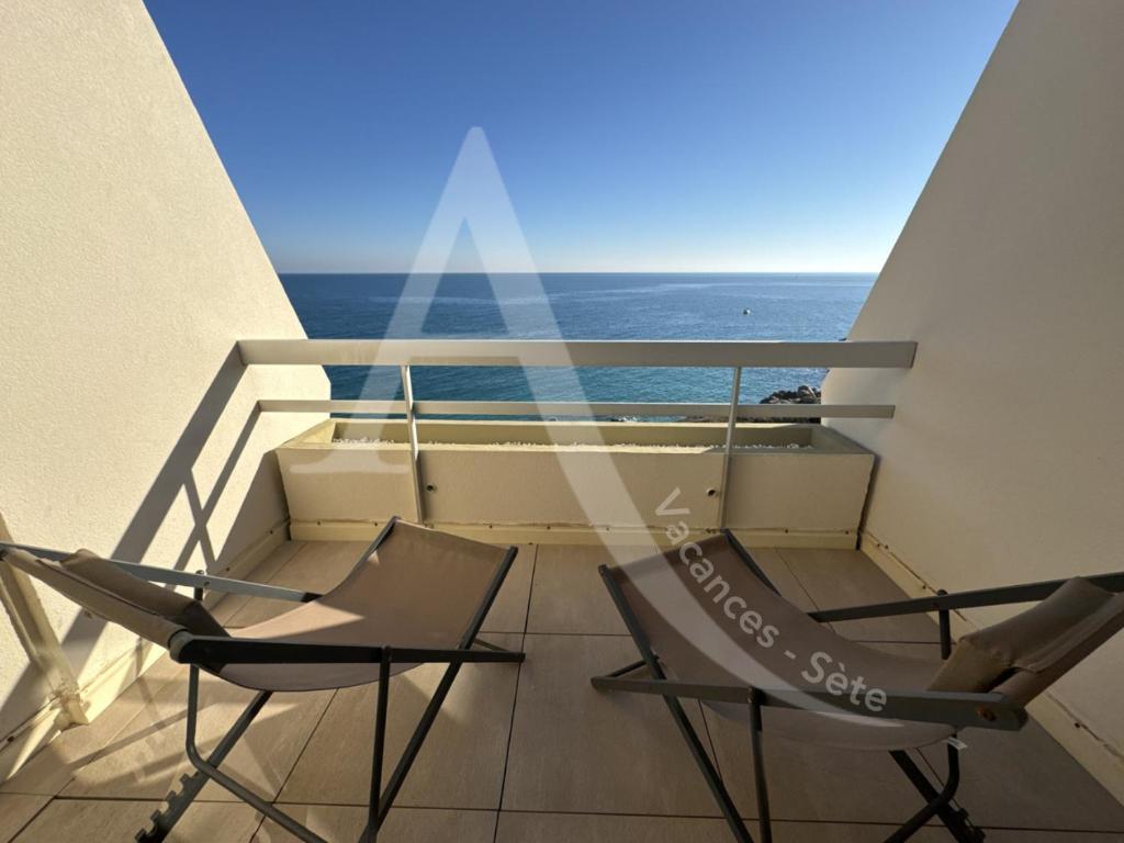 40 M², 1ERE LIGNE MER, DERNIER ETAGE AVEC ASCENSEUR - 3