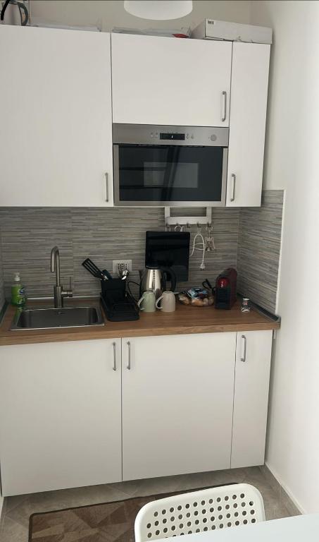 NICOTRA'S home - 1
