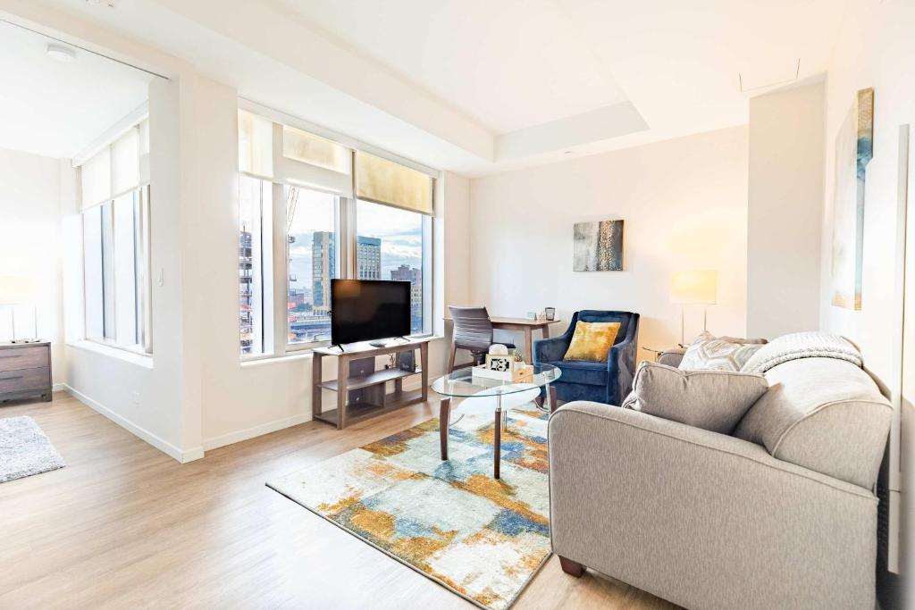 Entire Apt Downtown Seaport with Pool, Boston