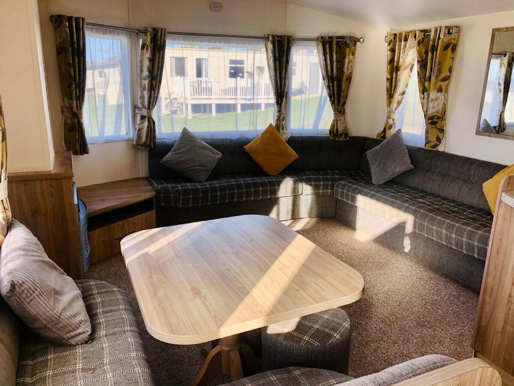 Family friendly, 3-bedroom holiday home, Bembridge