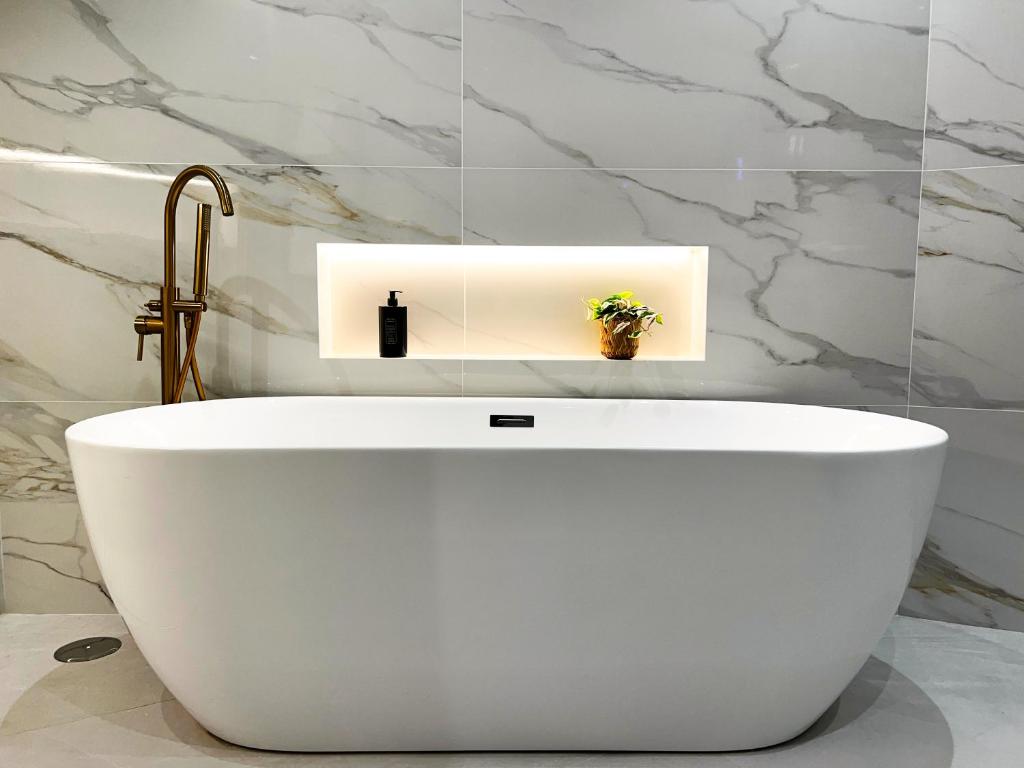 Stylish 3 Ensuite Villa with Stunning View & Private Pool - Costal del Sol - 4