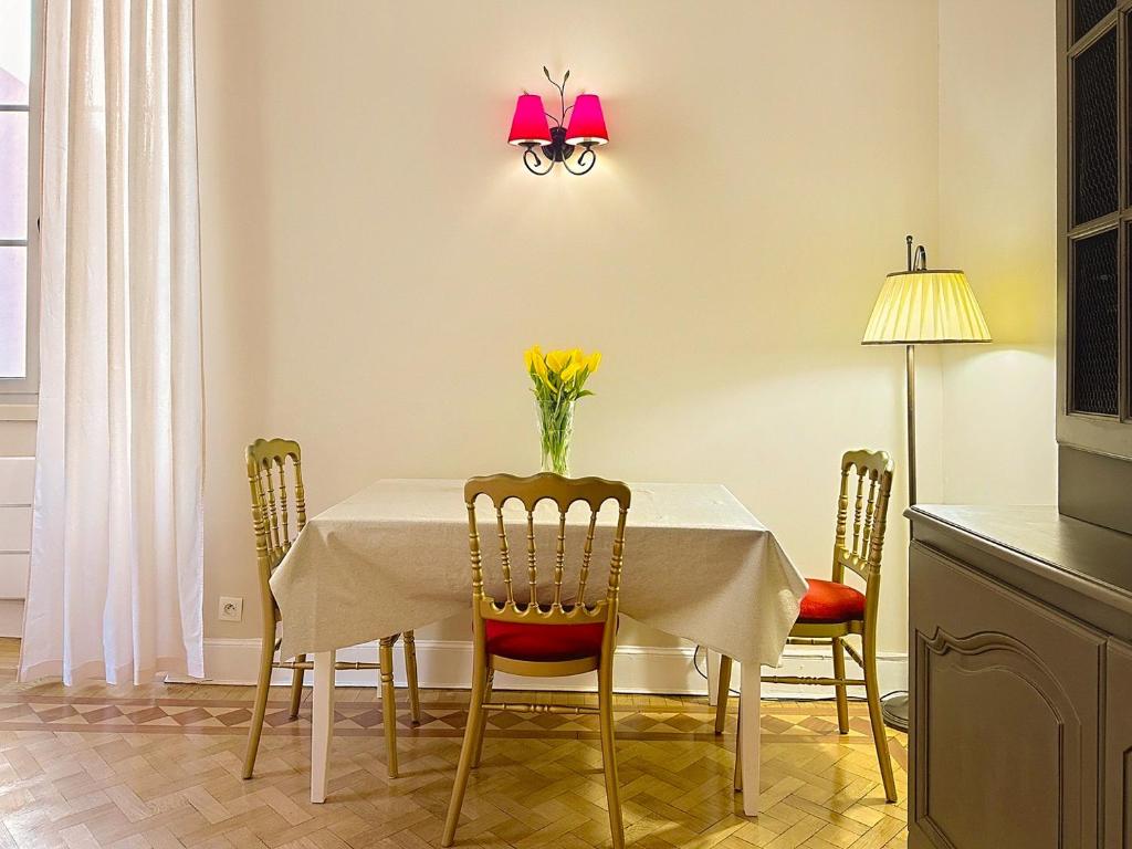 Elegant Old Nice Escape - 3