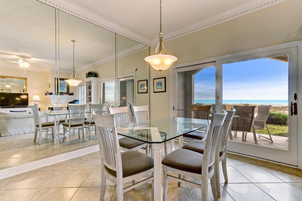 5032 Outrigger, Fernandina Beach