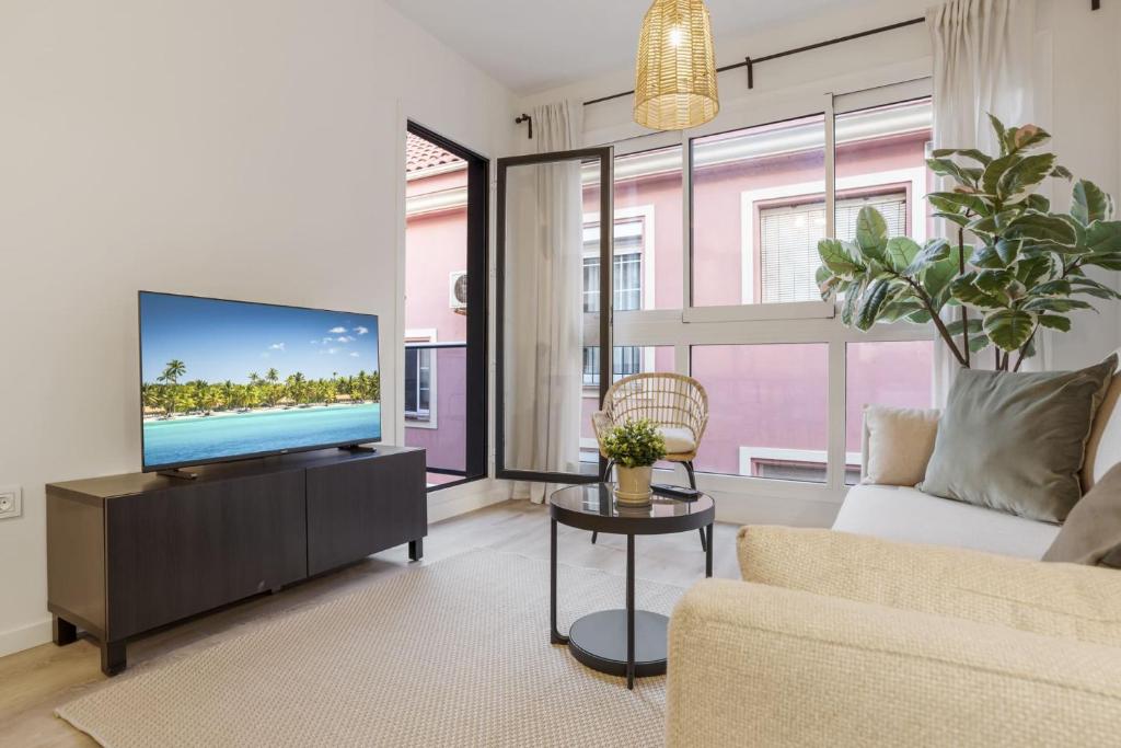ViVi Homes - Anemona , Beach , Balcony, Centre - 3