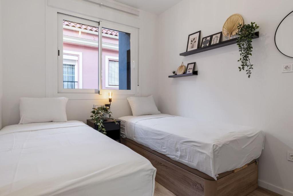 ViVi Homes - Anemona , Beach , Balcony, Centre - 5