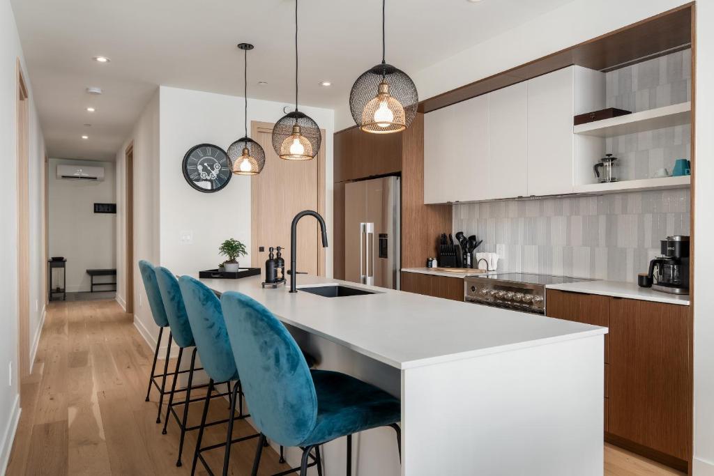 Ostrya - Luxury Condo Ski in Ski Out Tremblant, Mont-Tremblant