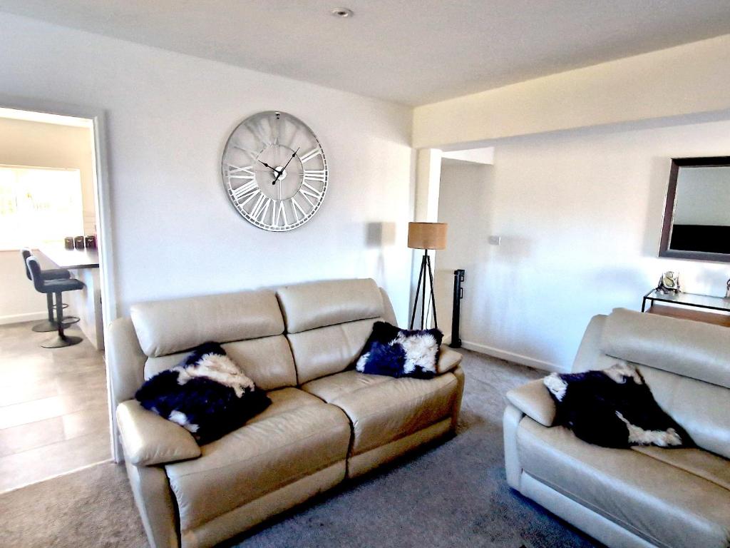Spacious House with Balcony and Garden, Marazion photo 2