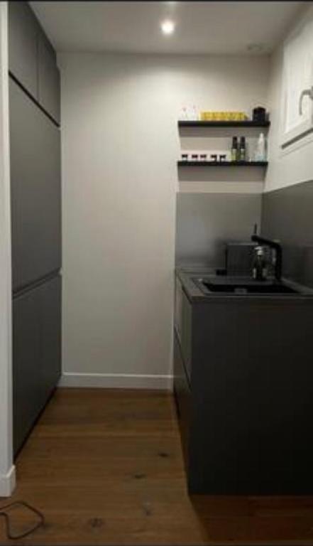 Chic Studio - Montorgueil, AC & Fast Wi-fi - 2