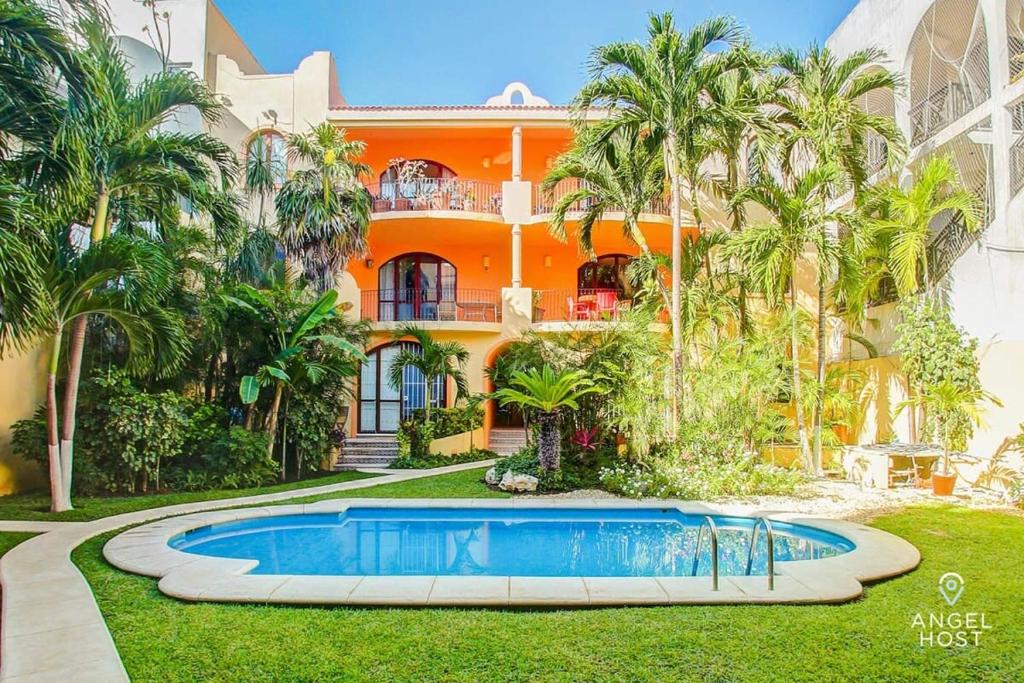 Steps to 5th Ave Pool Onsite & Walk to Beach, Playa del Carmen