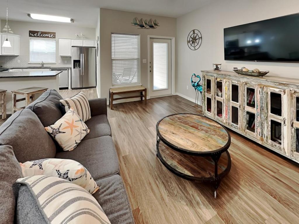 Forever in Flip Flops, Port Aransas