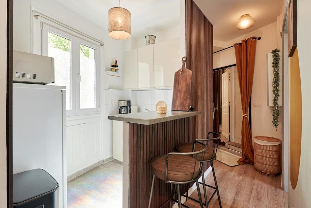 Ney - 2 Bedrooms 1 Living room - 4