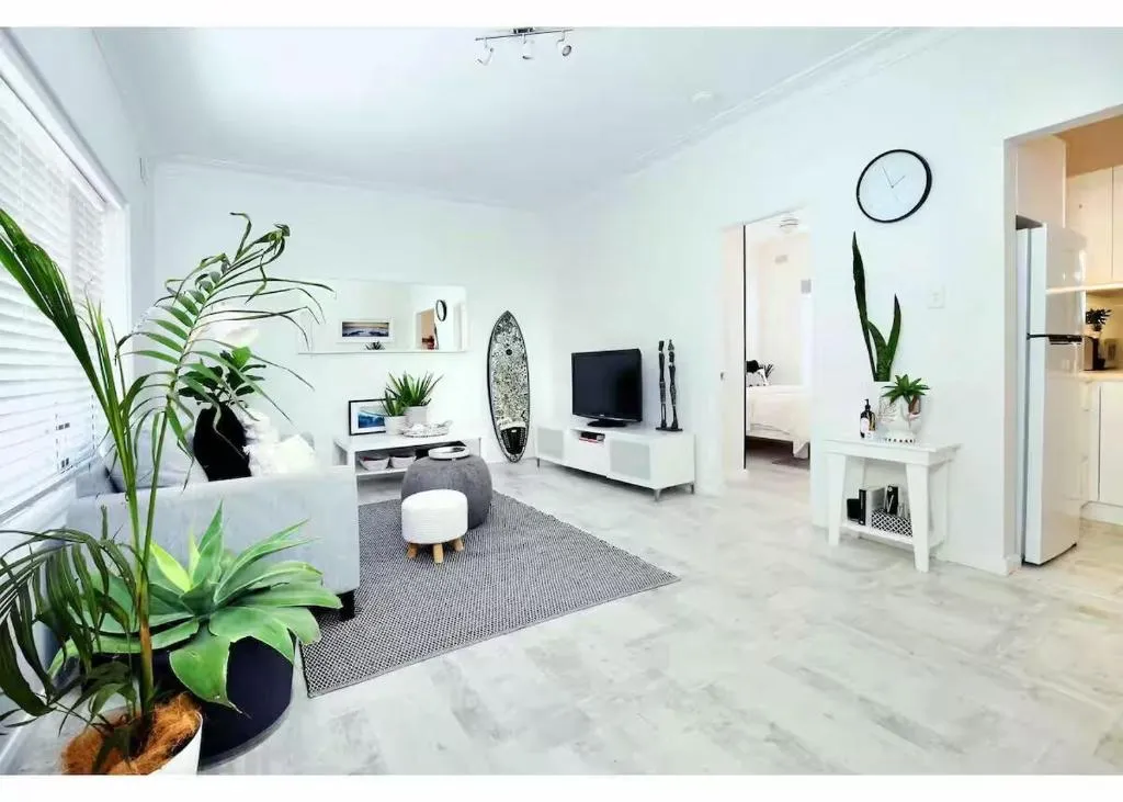 Cosy and calm unit in Cronulla formerly Beautifully renovated quiet unit in Cronulla, hotel in Cronulla
