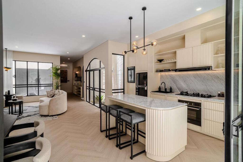 Canvas Townhouse - Brand New 2BR in Central Canggu, Canggu