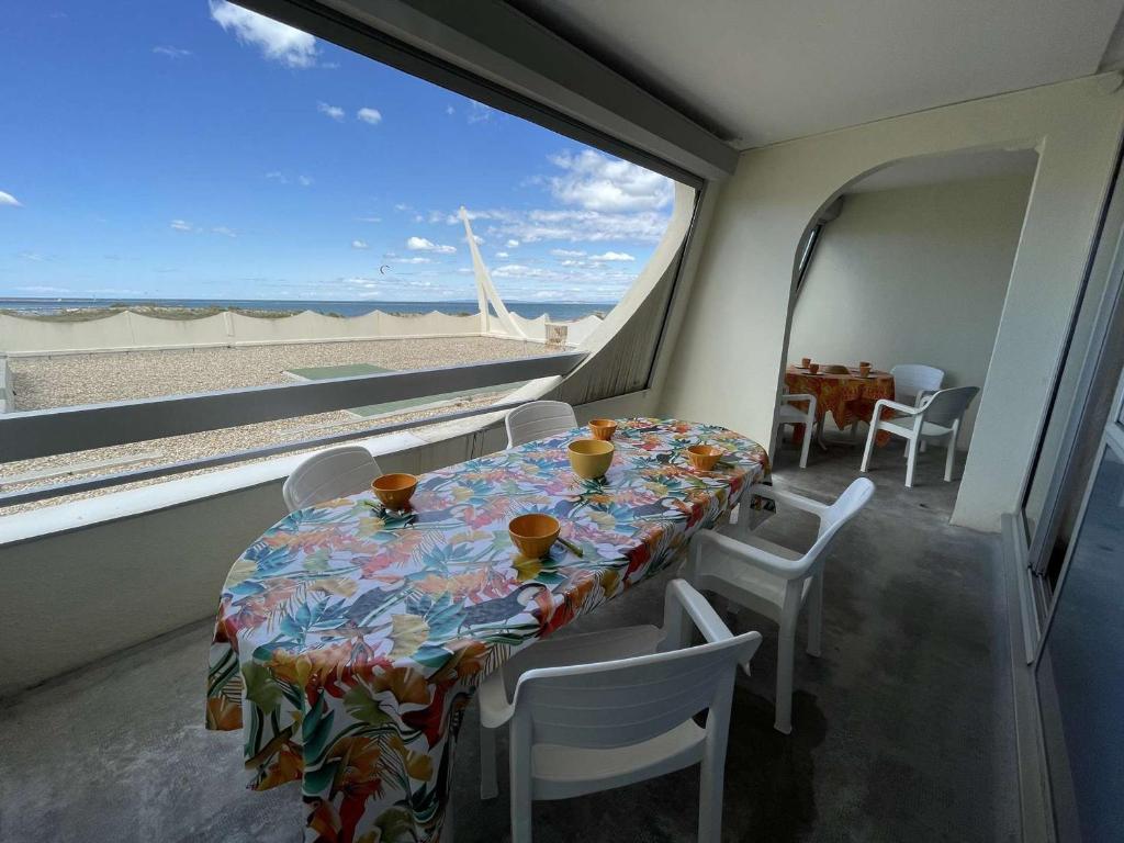 Appartement avec piscine, animaux admis, parking, plage à Port Camargue, 4 pers. - FR-1-250-296 - 2
