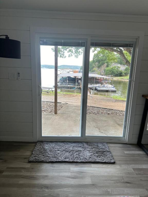 Hideaway on the lake!, Sunrise Beach