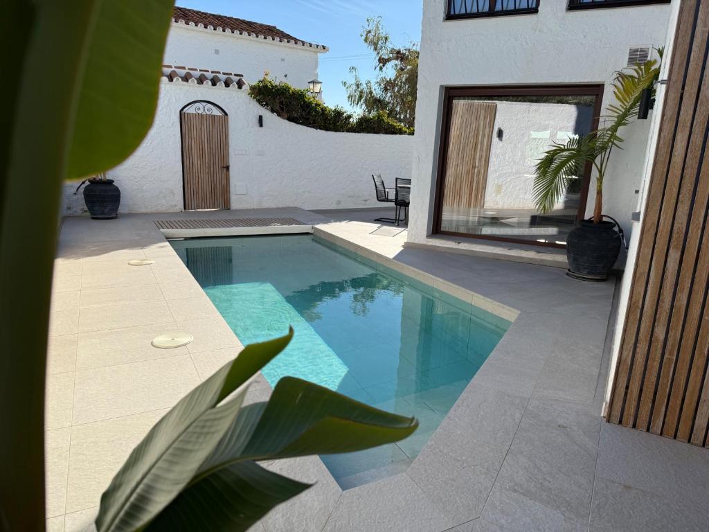 Luxury house with private heated pool in Nerja! - 1