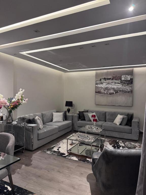 Apartment in Dreamland, ‘Ezbet `Abd el-Ḥamîd